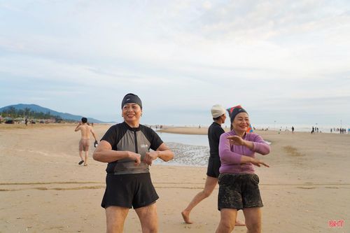 Kết thúc buổi sáng, ai nấy lại trở về với công việc và nhịp sống thường ngày, mang theo tinh thần thoải mái để bắt đầu một ngày mới. Hoạt động này đã góp phần tạo nên một nét riêng trong đời sống thường nhật của vùng biển Thạch Hải.