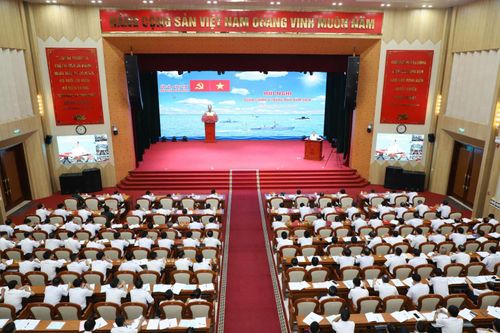 Quang cảnh hội nghị.