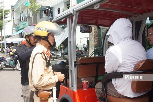 Để tránh ảnh hưởng tới du khách, lượng chức năng chỉ dừng xe và giải thích với du khách về các vi phạm này. Đồng thời yêu cầu tài xế đưa khách về đúng nơi đón trả rồi đưa phương tiện tới trụ sở làm việc