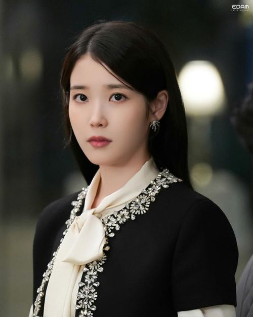 IU khẳng định sức ảnh hưởng bằng những việc làm thiết thực. (Nguồn: Instagram nhân vật)