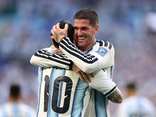 Đương kim vô địch Argentina phải chật vật vượt qua Cabo Verde sau trận đấu kịch tính kéo dài tới hiệp phụ. Ảnh: FIFA
