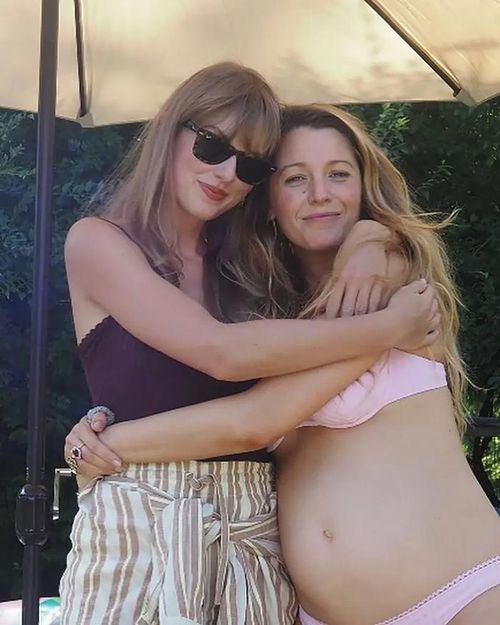 Taylor Swift và Blake Lively từng là những người chị em thân thiết.