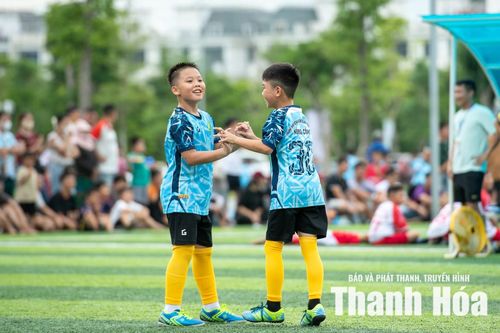 U10 Nông Cống thể hiện sức mạnh trước Mậu Lâm bằng chiến thắng “5 sao”.