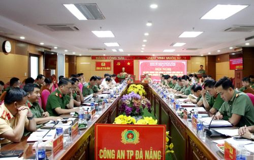 Quang cảnh hội nghị. Ảnh: TRỌNG HUY