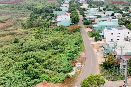 Dự án khu đô thị CK54 có phía Đông giáp khu dân cư dọc đường Trần Văn Bình. Ảnh: Hà Duy