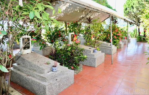 Nghĩa trang Liệt sĩ xã Văn Bàn.