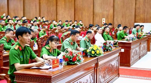 Hội nghị đã đánh giá sâu sắc kết quả công tác sau 1 năm triển khai mô hình Công an địa phương 2 cấp.