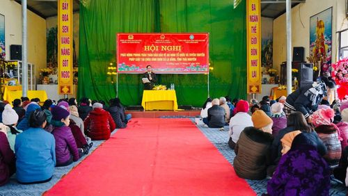 Phát động phong trào toàn dân bảo vệ an ninh Tổ quốc và tuyên truyền pháp luật tại Chùa Bình Định, xã La Bằng, tỉnh Thái Nguyên.