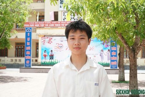 Bạch Sỹ Duy, học sinh Trường THPT Nguyễn Sỹ Sách, đạt 29,25 điểm khối A, trở thành thủ khoa khối A của Nghệ An trong kỳ thi tốt nghiệp THPT năm 2026.