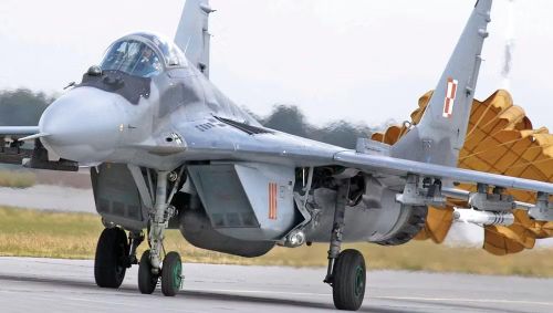 Theo đánh giá của quân đội Ba Lan, việc đề xuất trao đổi các máy bay tiêm kích MiG-29 lấy công nghệ máy bay không người lái chỉ được đưa ra vì số máy bay này đã hết vòng đời khai thác.