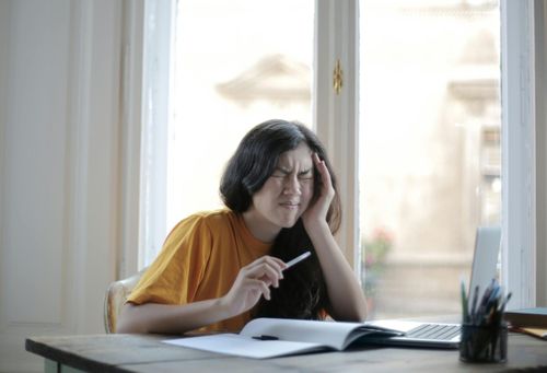 Thiếu magie có thể gây chán ăn, mệt mỏi kéo dài, suy nhược cơ thể. Ảnh: Pexels.