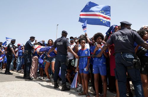  Tại World Cup 2026, Cape Verde tạo nên hành trình đáng nhớ khi vượt qua vòng bảng và góp mặt ở vòng 32 đội. Đại diện châu Phi dừng bước sau thất bại 2-3 trước Argentina, nhưng cách họ cạnh tranh với một ông lớn thế giới để lại nhiều ấn tượng. 