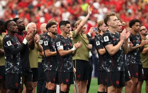 Các cầu thủ Canada thất vọng sau khi hành trình World Cup trên sân nhà khép lại bằng trận thua đậm trước Ma Rốc ở vòng 1/8 World Cup 2026. Ảnh: Reuters.