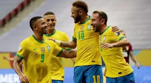 Tuyển Brazil vẫn đang được đánh giá nhỉnh hơn nhờ chiều sâu đội hình, kinh nghiệm ở các trận đấu loại trực tiếp và nhiều ngôi sao trong đội hình như như Vinícius Júnior, Neymar…
