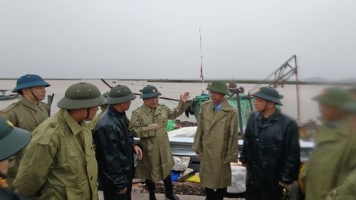 Đồng chí Quản Minh Cường yêu cầu các lực lượng chức năng phối hợp với địa phương khẩn trương khắc phục hậu quả bão, bảo đảm an toàn tính mạng và sớm ổn định đời sống nhân dân.