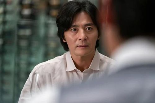 Jang Dong Gun gây sốc với ngoại hình trẻ như thời đỉnh cao.