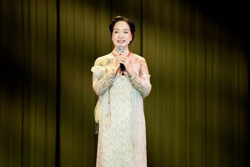 Giải thưởng do khán giả bình chọn trở thành dấu mốc đáng nhớ trong hành trình trở lại màn ảnh rộng của NSND Lê Khanh. Ảnh: FBNV.