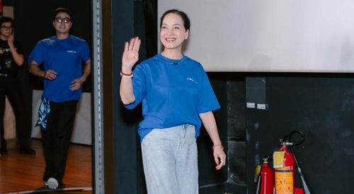 Giải thưởng do khán giả bình chọn trở thành dấu mốc đáng nhớ trong hành trình trở lại màn ảnh rộng của NSND Lê Khanh. Ảnh: FBNV.