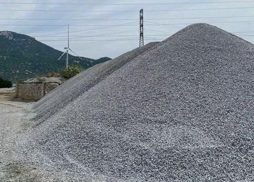 Năng lực khai thác của một số chủ đầu tư mỏ đá xây dựng hiện còn hạn chế (hình minh họa).