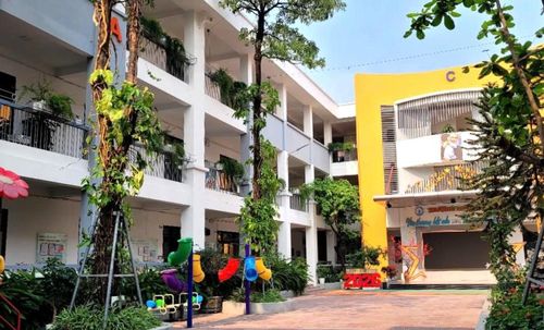 Trường Mầm non 8-3, phường Bạch Mai.