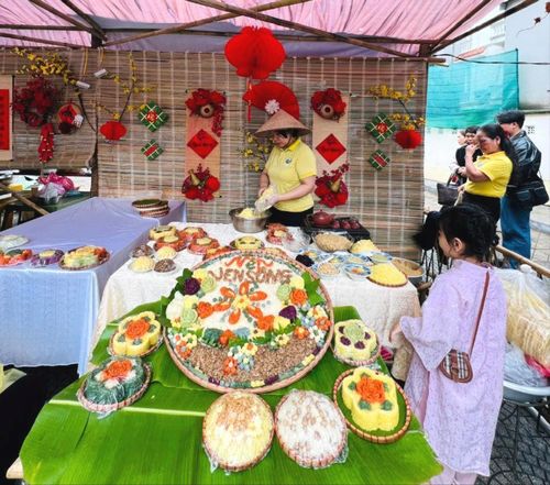 Nhiều sản phẩm xôi Phú Thượng đã được công nhận đạt tiêu chuẩn OCOP từ 3 đến 4 sao. Ảnh: Tuệ Lâm