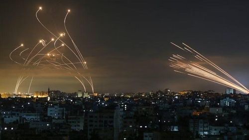 Đây là lần đầu tiên một quan chức Israel chính thức xác nhận việc triển khai Iron Dome ra nước ngoài. Trước đó, Đại sứ Mỹ tại Israel Mike Huckabee đã đề cập đến động thái này từ tháng 5.