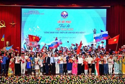 Kiều bào tham dự Trại hè Việt Nam 2025 “Cùng nhau viết tiếp câu chuyện hòa bình”