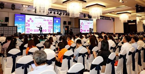 Ngành Du lịch tập huấn chuyển đổi số, trong đó có việc hình thành hệ sinh thái dữ liệu du lịch quốc gia theo mô hình “1+34+N”, kết nối Trung ương, địa phương và doanh nghiệp du lịch