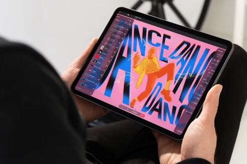 Dù Apple vẫn chưa thể thay thế hoàn toàn hệ sinh thái Adobe ở các lĩnh vực chuyên sâu như motion graphics hay thiết kế đồ họa chuyên nghiệp, nhưng với sự kết hợp giữa AI trên thiết bị, khả năng tối ưu phần cứng và mô hình chi phí linh hoạt, Apple Creator Studio đang nổi lên như một lựa chọn đáng cân nhắc cho cộng đồng sáng tạo nội dung trong thời đại số.