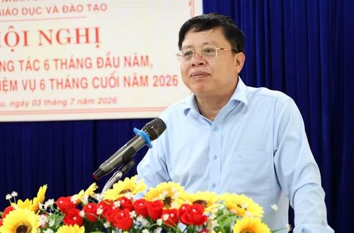 Ông Nguyễn Văn Nguyên, Giám đốc Sở GD&ĐT tỉnh Cà Mau phát biểu tại lễ trao các quyết định điều động bổ nhiệm viên chức.