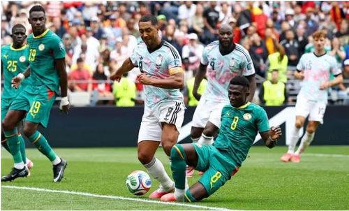 Dù vượt qua Senegal với màn ngược dòng 3-2 đầy kịch tính, hàng thủ của Bỉ vẫn để lộ nhiều khoảng trống.