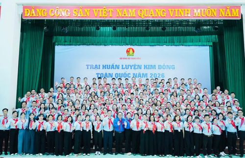 Các trại sinh chụp ảnh lưu niệm tại chương trình.