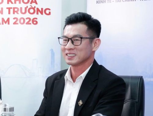 Giảng viên chính, Tiến sĩ Trần Thế Sao nhận định trí tuệ nhân tạo (AI) và công nghệ số không làm mất đi việc làm trên thị trường.