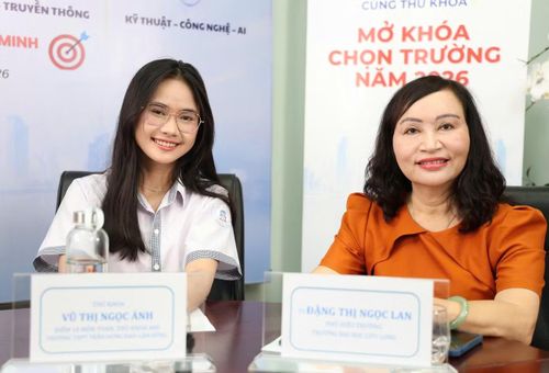 Tiến sĩ Đặng Thị Ngọc Lan giải thích một số thuật ngữ quan trọng khi chọn trường.