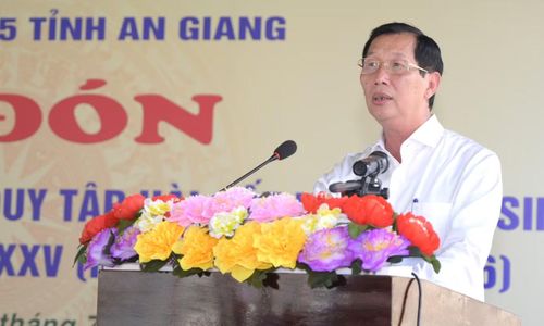 Ông Lê Văn Phước - Phó Chủ tịch UBND tỉnh An Giang biểu dương những kết quả Đội K92, K93 đạt được và nhấn mạnh, công tác tìm kiếm, quy tập hài cốt liệt sĩ là nhiệm vụ chính trị đặc biệt quan trọng, thể hiện đạo lý "Uống nước nhớ nguồn", "Đền ơn đáp nghĩa" của dân tộc. "Mỗi hài cốt liệt sĩ được tìm thấy, mỗi phần mộ được đưa về với đất mẹ là sự tri ân thiêng liêng của thế hệ hôm nay đối với những người đã hy sinh vì độc lập, tự do của Tổ quốc và thực hiện nghĩa vụ quốc tế cao cả", ông Phước nói.