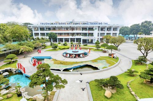 Khuôn viên Trường Cao đẳng Xây dựng công trình đô thị nhận được nhiều sự yêu mến của học trò, giáo viên trong ngành. Ảnh: NVCC