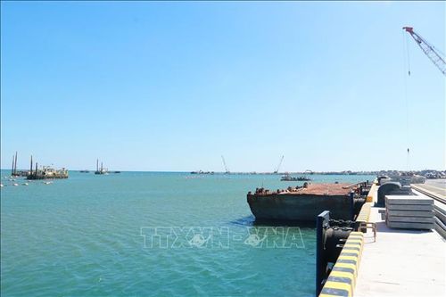 Cảng Mỹ Thủy là động lực tăng trưởng mới, giúp tăng kết nối vùng, trung chuyển hàng hóa, qua đó tạo động lực cho phát triển kinh tế.