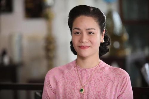 Nhật Kim Anh với tạo hình nhân vật Út Hạnh trong phim Lưới Trời.