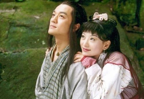 Mối tình thanh xuân dang dở giữa Lệnh Hồ Xung và Nhạc Linh San trở thành ký ức không thể quên của chàng lãng tử.