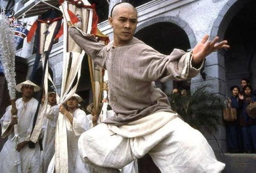Các phim về Hoàng Phi Hồng đề cao tinh thần "luyện võ trước hết phải học làm người".