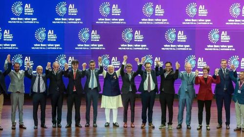 Thủ tướng Ấn Độ Narendra Modi cùng các CEO công nghệ tại Hội nghị AI Toàn cầu