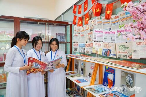 Thư viện tỉnh Đồng Tháp - không gian học tập, nghiên cứu thu hút nhiều học sinh, sinh viên và người dân.