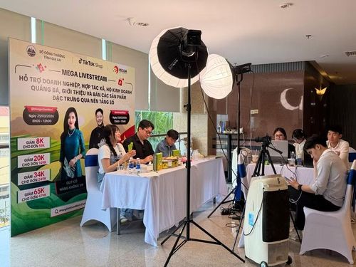 Người bán hàng livestream không được thổi phồng công dụng hoặc đưa ra những cam kết chưa được kiểm chứng. Ảnh: Phương Vi