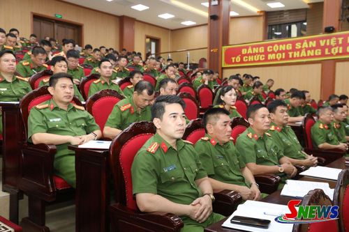 Đại biểu dự Hội nghị