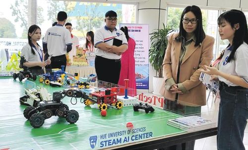 Các trường đại học ở Huế ngày càng khuyến khích sinh viên tham gia sáng tạo và thực hành kỹ năng số
