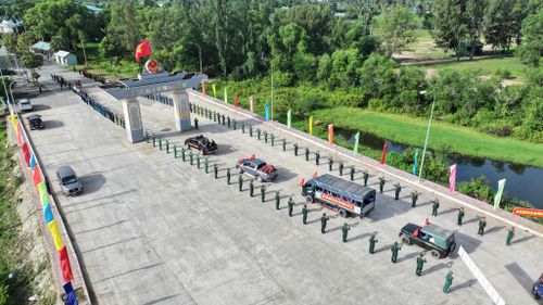 Ban Chỉ đạo 515 tỉnh An Giang tổ chức lễ đón đội K92, K93 hoàn thành nhiệm vụ về nước. Ảnh: Phương Vũ