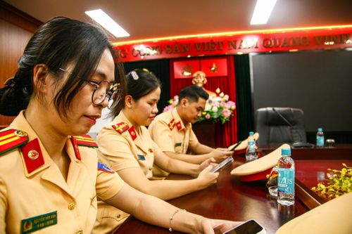 Cuộc thi bắt buộc 100% lãnh đạo, chỉ huy và cán bộ, chiến sĩ lực lượng CSGT Công an TP Hà Nội tham gia