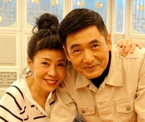 Cả hai hạnh phúc suốt 40 năm dù không con cái.