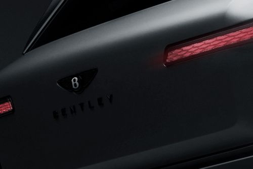 Bentley Torcal là mẫu xe thuần điện đầu tiên của thương hiệu, dự kiến ra mắt vào tháng 9/2026. Trước đó, một số nguồn tin cho biết mẫu EV này có tên là Barnato.