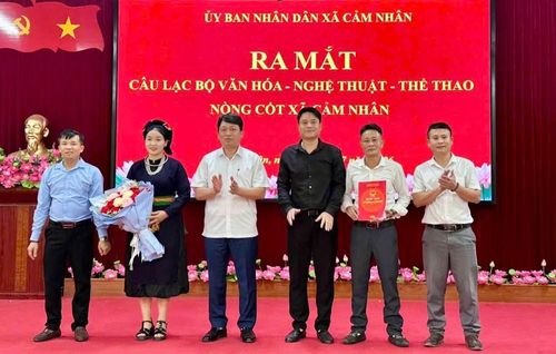 CLB đi vào hoạt động, góp phần nâng cao đời sống văn hóa, tinh thần cho nhân dân xã Cảm Nhân
